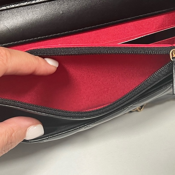 Chanel - Picture 7 of 12